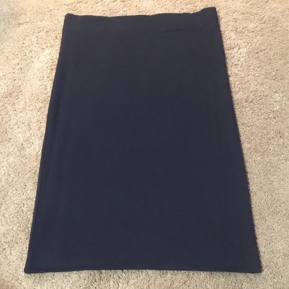 LOFT Dresses & Skirts - LOFT Skirt Black (Med)